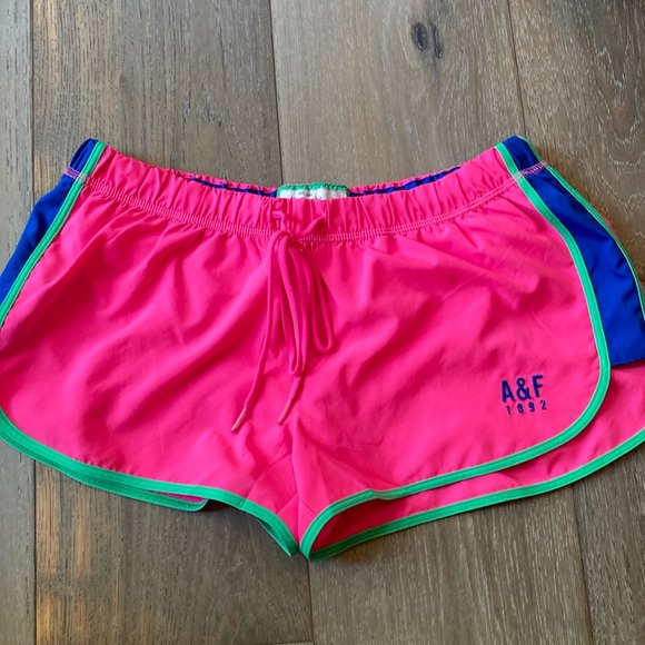 Abercrombie & Fitch Pants - Abercrombie & Fitch Pink Running Shorts M